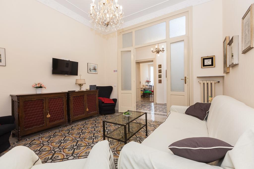 Betty Holiday Valadier Roma Exterior foto
